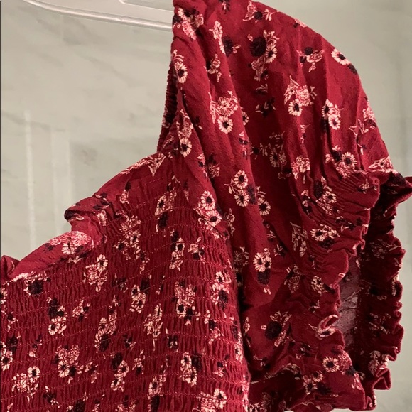 New | Short Sleeve floral crop top - Picture 4 of 6